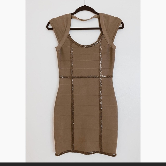Guess Taupe Bodycon Bandage Fit Mini Dress Elegant with Sequin Accents Sz M Y2K - Picture 3 of 16
